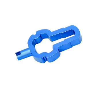 Llave Para Valvula De Neumatico 4 En 1